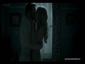 Rosamund Pike in Women in Love 6