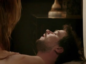 Miranda Raison in Spotless in S01E02 11