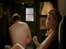 Miranda Raison in Spotless in S01E02 4