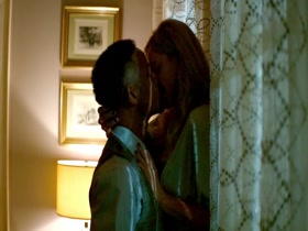 Margot Robbie Blonde , Kissing scene in Focus (2015)