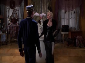 Madonna,Ione Skye,Sammi Davis,Alicia Witt in Four Rooms (1995) 3