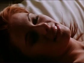 Alex Meneses,Nicole Eggert in Amanda & The Alien (1995) 20