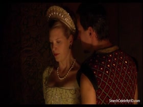 Andrea Lowe in The Tudors S02e03 7