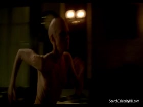 Sarah Greene , Olivia Chenery in Penny Dreadful S02E04 17