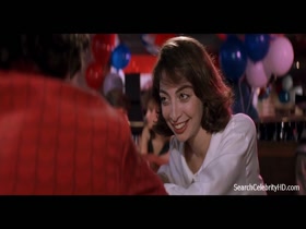 Illeana Douglas underware , sex scene in Cape Fear 1
