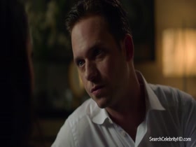 Meghan Markle cleavage , hot scene in Suits S05E02 12