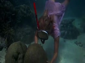 Helen Mirren Wet Dress , Outdoor in Age of Consent 18