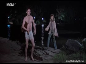 Beverly D'Angelo nude, boobs scene in Hair 17