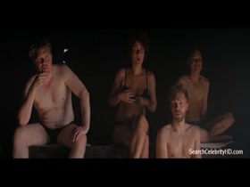 Essi Hellen in Viikossa Aikuiseksi 3