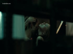 Elizabeth McLaughlin in Hand of God S01E02 16