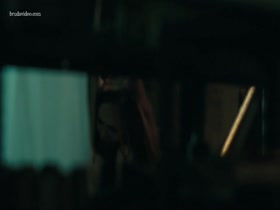 Elizabeth McLaughlin in Hand of God S01E02 20