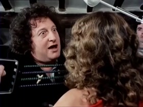Lory Del Santo ,Franca Stoppi, Cristina Manusardi in La gorilla (1982) 20