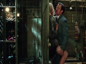 Nicole Kidman Kissing , Blonde in Hemingway & Gellhorn 5