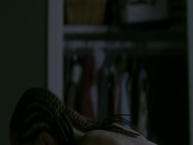 Mena Suvari, Sharlene Royer in Stuck (2007) 6