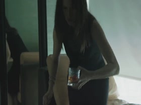 Juno Temple in Afternoon Delight 6