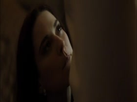 Lena Headey Kissing , Couple scene in Zipper (2015) 4