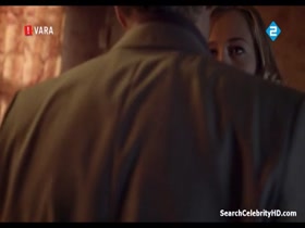 Carolien Spoor in De Deal S01e03 2