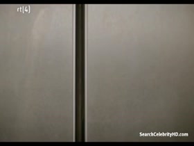 Carla Wijs hot , bed scene in Divorce S01e07 2