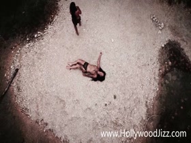 Jasmin Savoy Brown, Violett Beane,Katy Harris Leftovers S02E01 (2015) 10