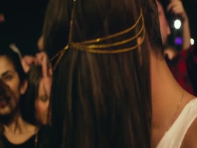 Emily Ratajkowski in We are Your Friends 13