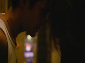 Emily Ratajkowski in We are Your Friends 17