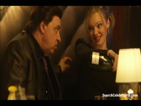 Victoria Winge in Lilyhammer S02e07 2