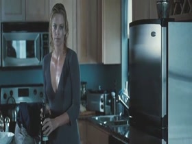 Charlize Theron, Kim Basinger in The Burning Plain 6