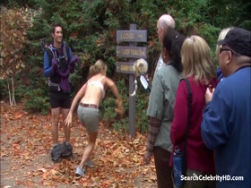 Megyn Price in Rules of Engagement 16