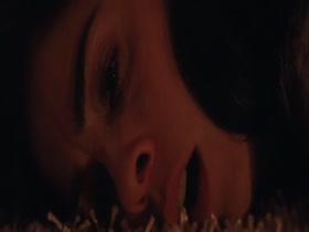 Sarah Silverman in I Smile Back (2015) 17