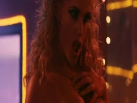 Elizabeth Berkley Poledance , Explicit in Showgirls (1995) 13
