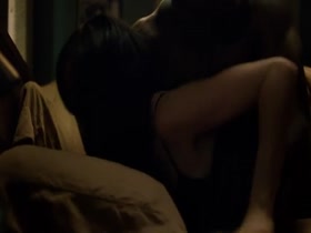 Krysten Ritter in Marvel's Jessica Jones s1e01 (2015) 6
