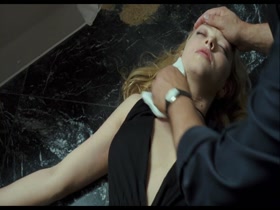 Amanda Seyfried in Boogie Woogie 18