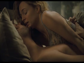 Heather Graham and Jaime Winstone in Boogie Woogie (2009) 11