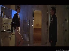 Anna Mouglalis in Sotto Falso Nome (2004) 16