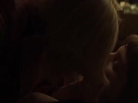Rooney Mara & Cate Blanchett in Carol 10