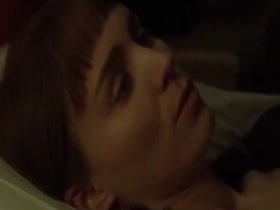 Rooney Mara & Cate Blanchett in Carol 11