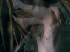 Rachel Weisz Couple , Hot scene in The Deep Blue Sea 17