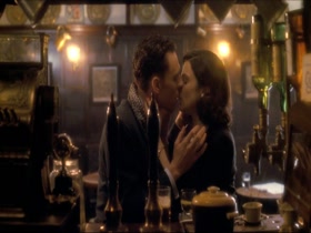 Rachel Weisz Couple , Hot scene in The Deep Blue Sea 6