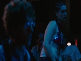 Kim Cattrall Strip Wish She was Not My Mother 7