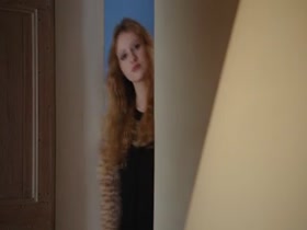 Christa Theret in Le bruit des glacon (2010) 1