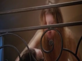 Christa Theret in Le bruit des glacon (2010) 14