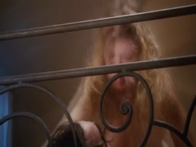 Christa Theret in Le bruit des glacon (2010) 15