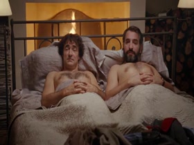 Christa Theret in Le bruit des glacon (2010) 4