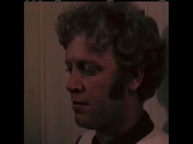 Tits , Stand Doggy In A Femea do Mar (1981) 19