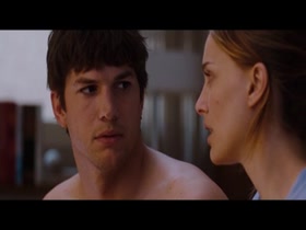 Natalie Portman Lingerie , Kissing in No Strings Attached 1