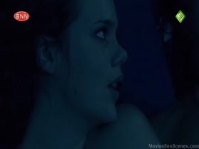 Charlie Dagelet, Anna Raadsveld, Isis Cabolet in Lellebelle (2010) 13