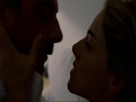 Penelope Cruz in Don't Move (2004) 16