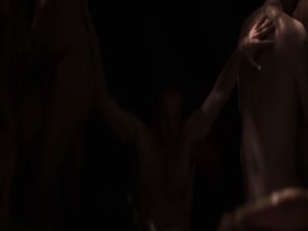 Elena Anaya, Allison McKenzie in Swung (2015) 11