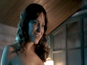 Jenny Mollen Kissing , Brunette in Crash (series) (2008) 18