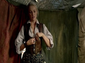 Hannah New in Black Sails S01E03 1